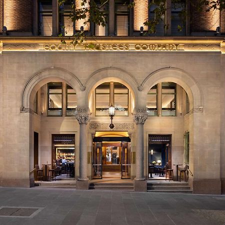 ฮิลตัน เมลเบิร์น ลิตเติล ควีน สตรีท Hotel ภายนอก รูปภาพ The Connaught, London