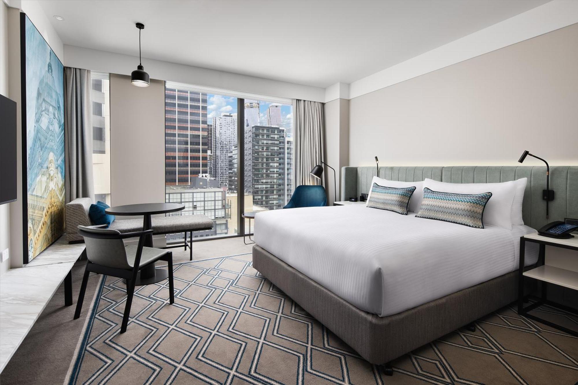 ฮิลตัน เมลเบิร์น ลิตเติล ควีน สตรีท Hotel ภายนอก รูปภาพ A guest room at the hotel