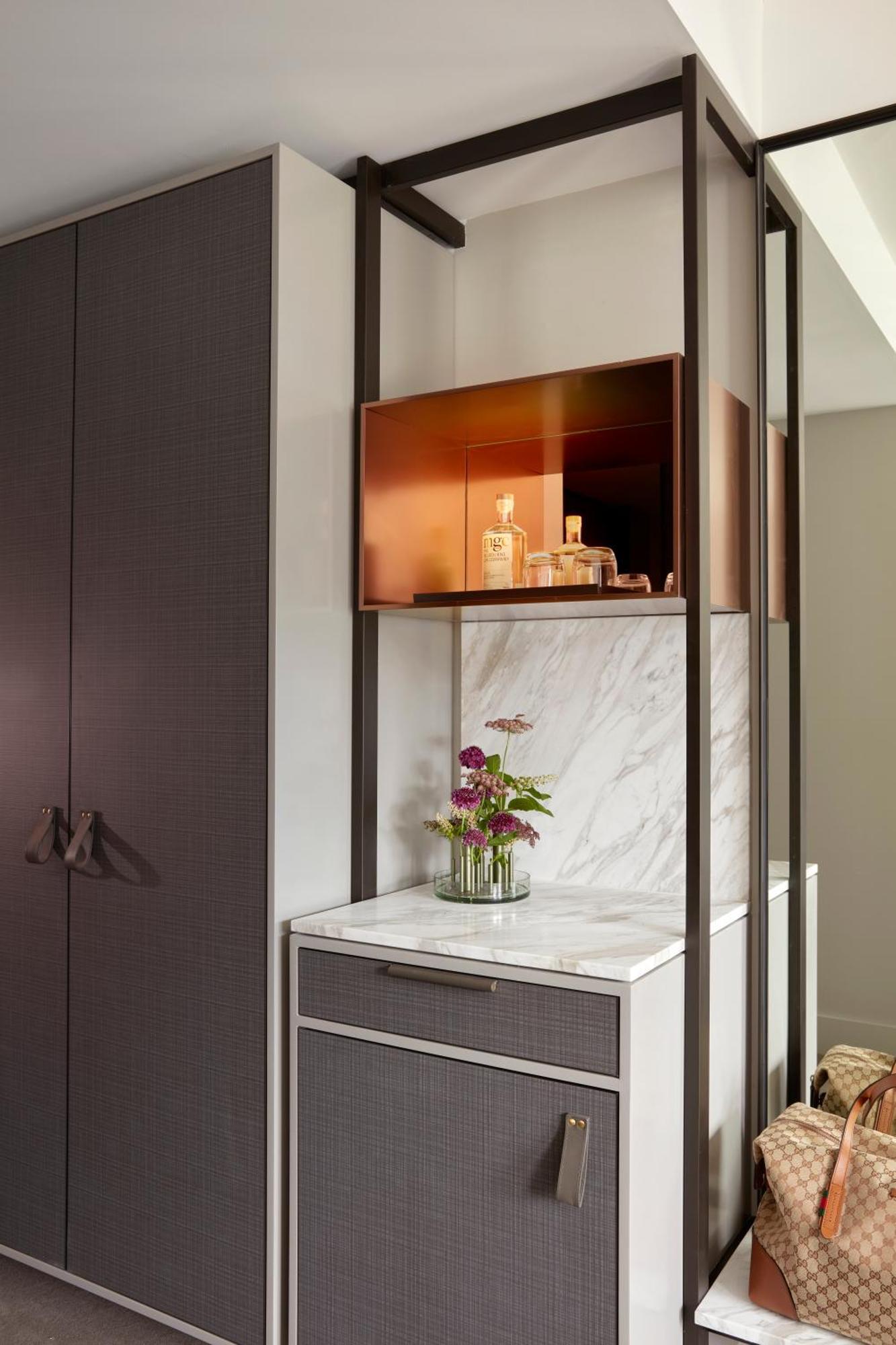 ฮิลตัน เมลเบิร์น ลิตเติล ควีน สตรีท Hotel ภายนอก รูปภาพ A marble vanity